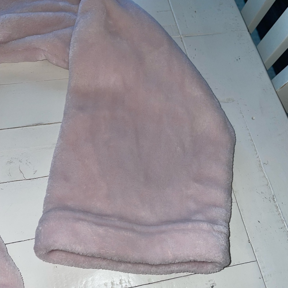 Victoria’s Secret Short Robe - Picture 5 of 7